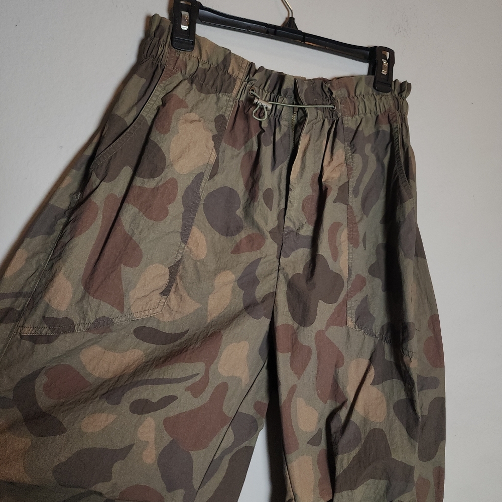NWT Urban Outfitters Sloan Nylon Green Camo Balloon Baggy Wideleg Pants Size M - Picture 8 of 16